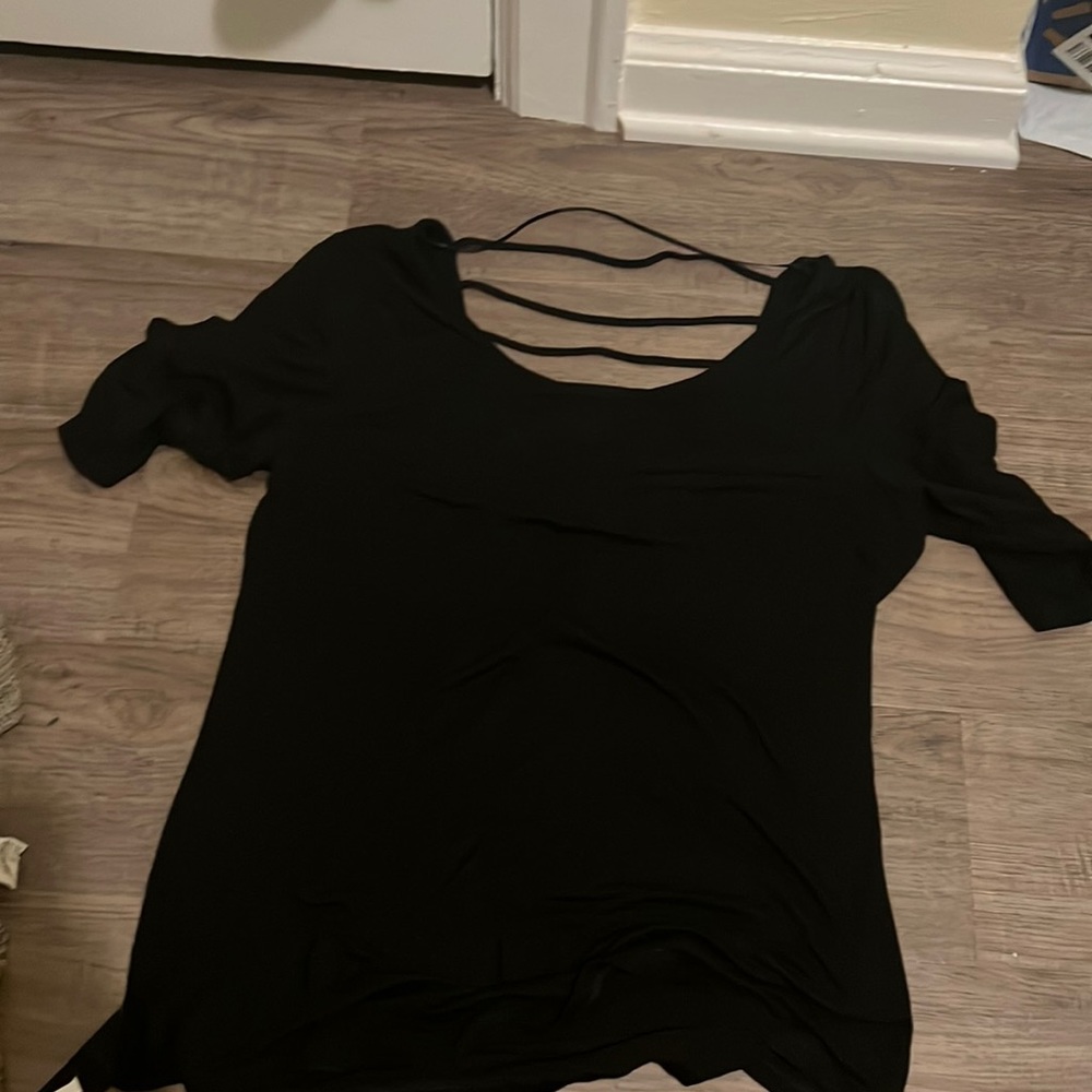 Black shirt with open back